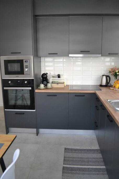 Modern City Center 2 Bedroom Apartment โซเฟีย ภายนอก รูปภาพ